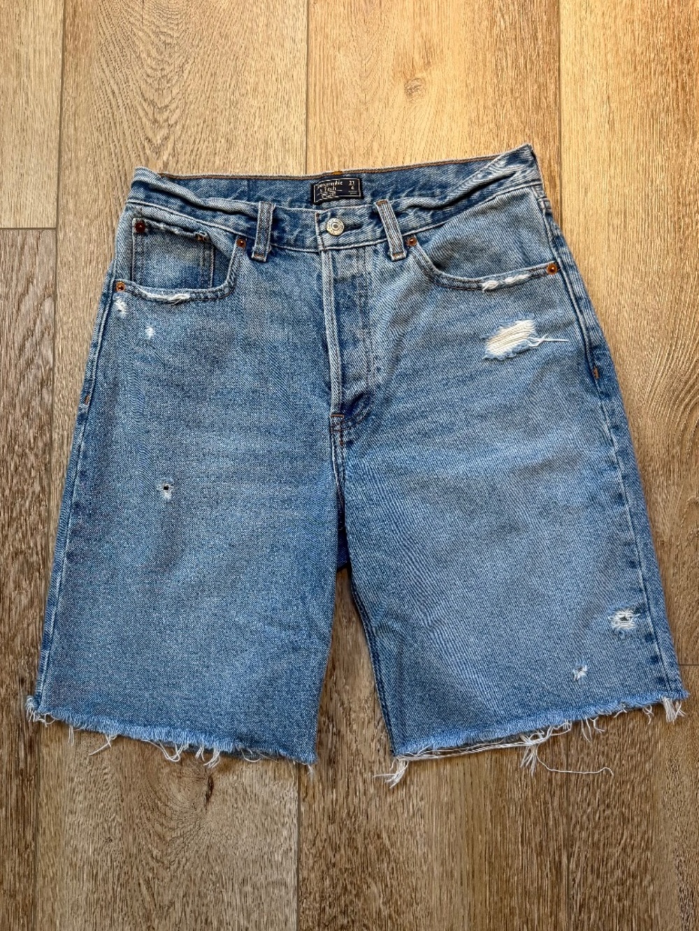 Abercrombie & Fitch High Rise 9 inch Short Blue Wash Denim Distressed  4 / 27
